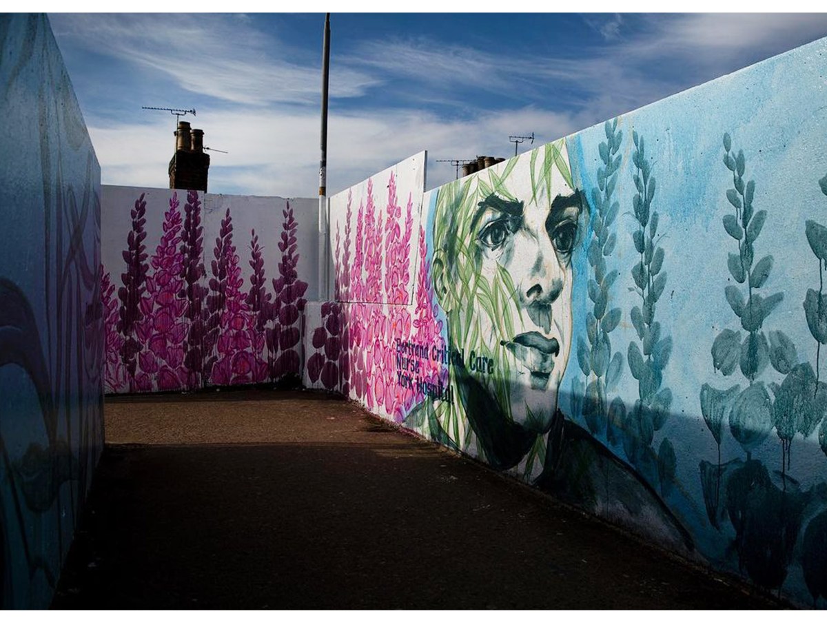 Staff portraits feature in railway bridge&nbsp;mural